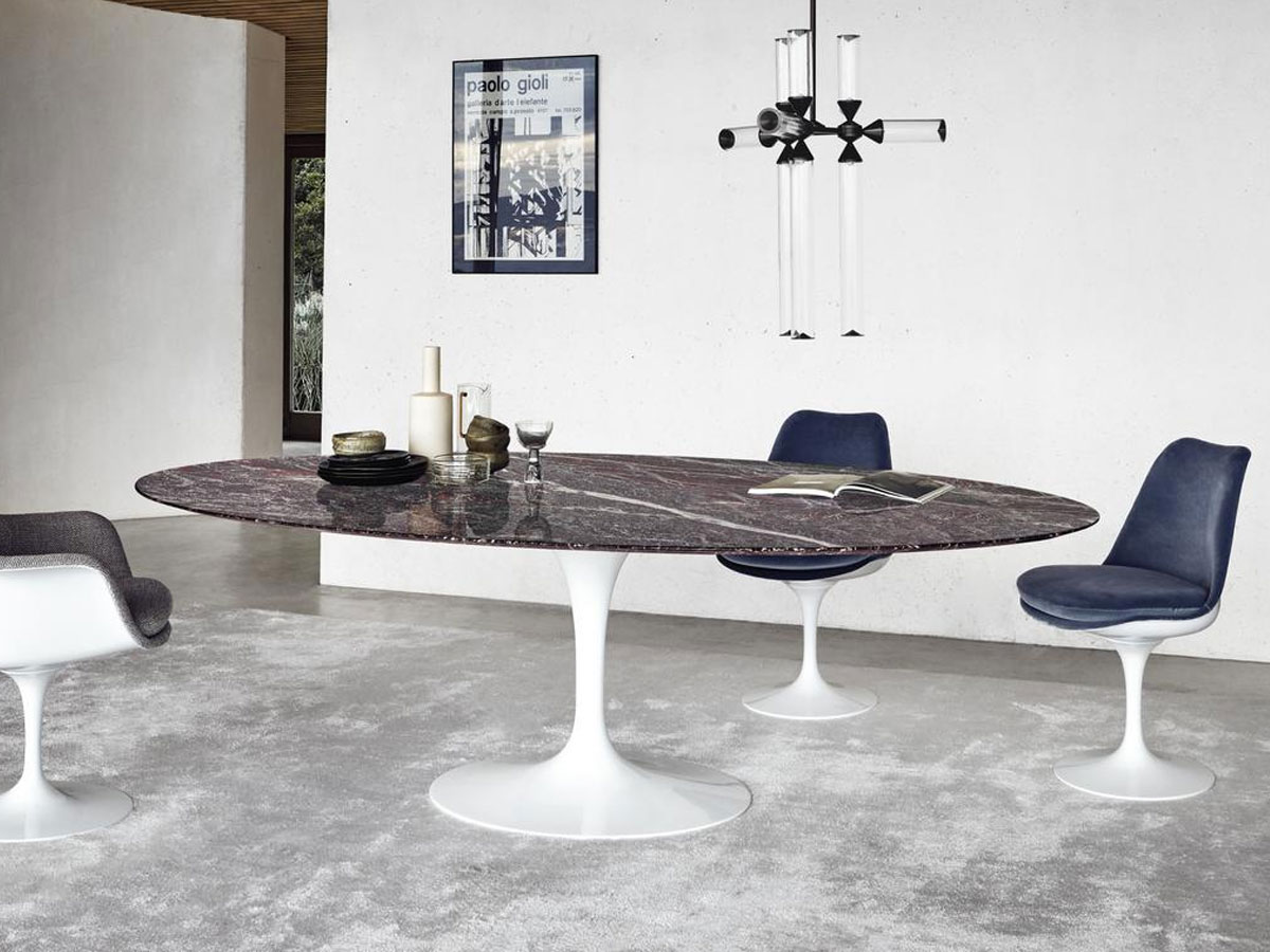 Knoll Saarinen Oval Table
