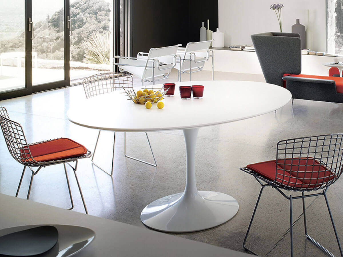 Knoll Saarinen Oval Table