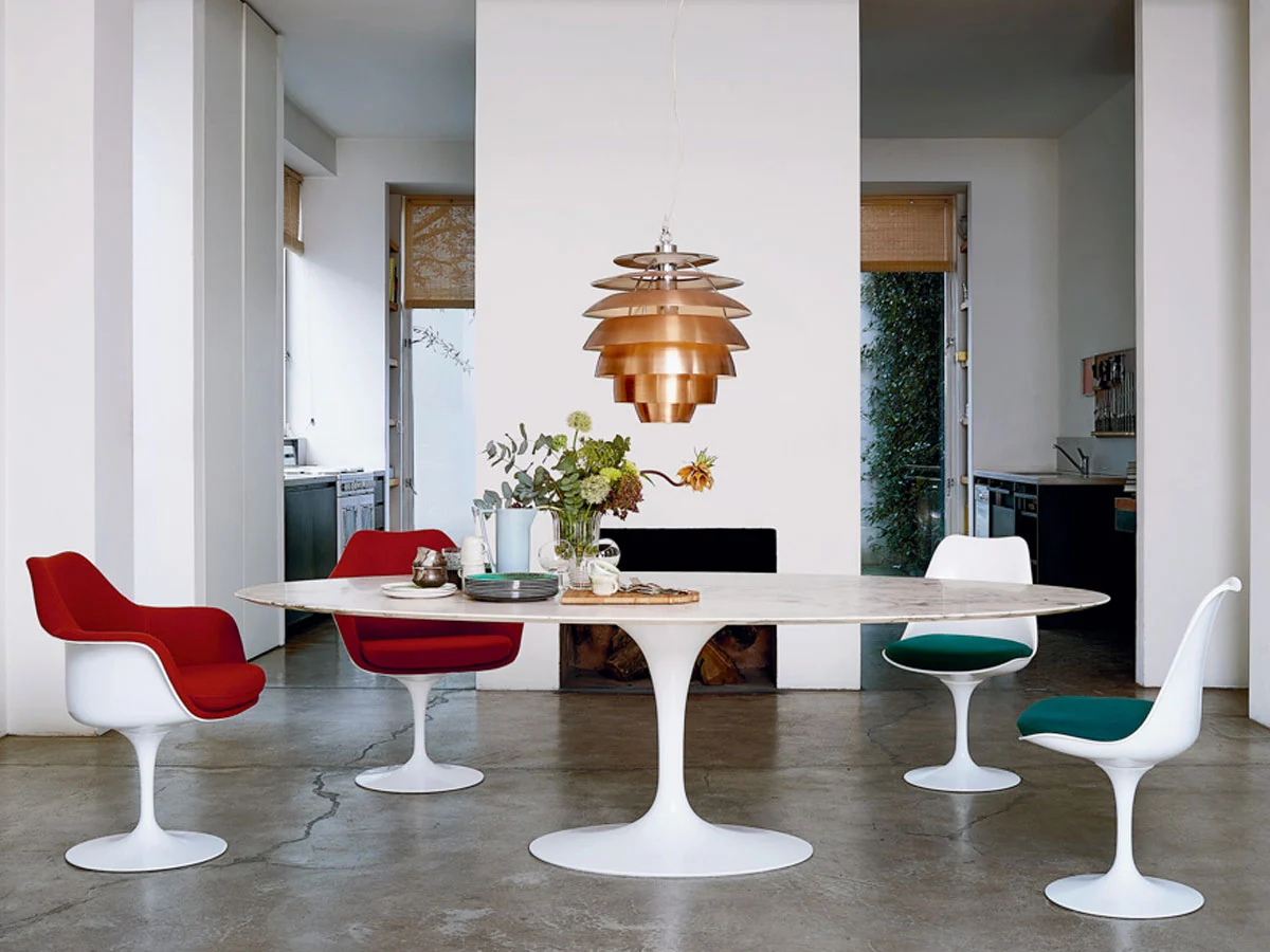 Knoll Saarinen Oval Table