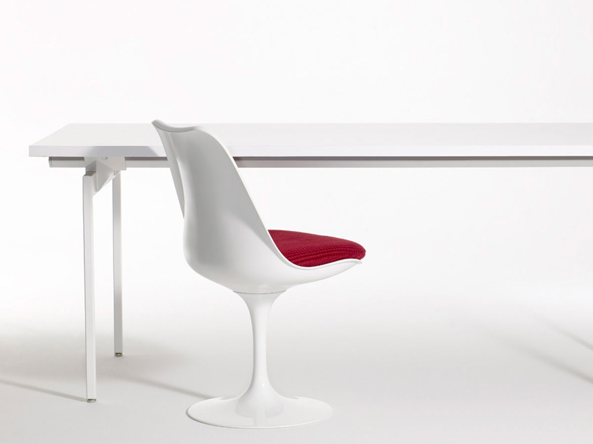 Knoll Tulip Swivel Chair With Cushion