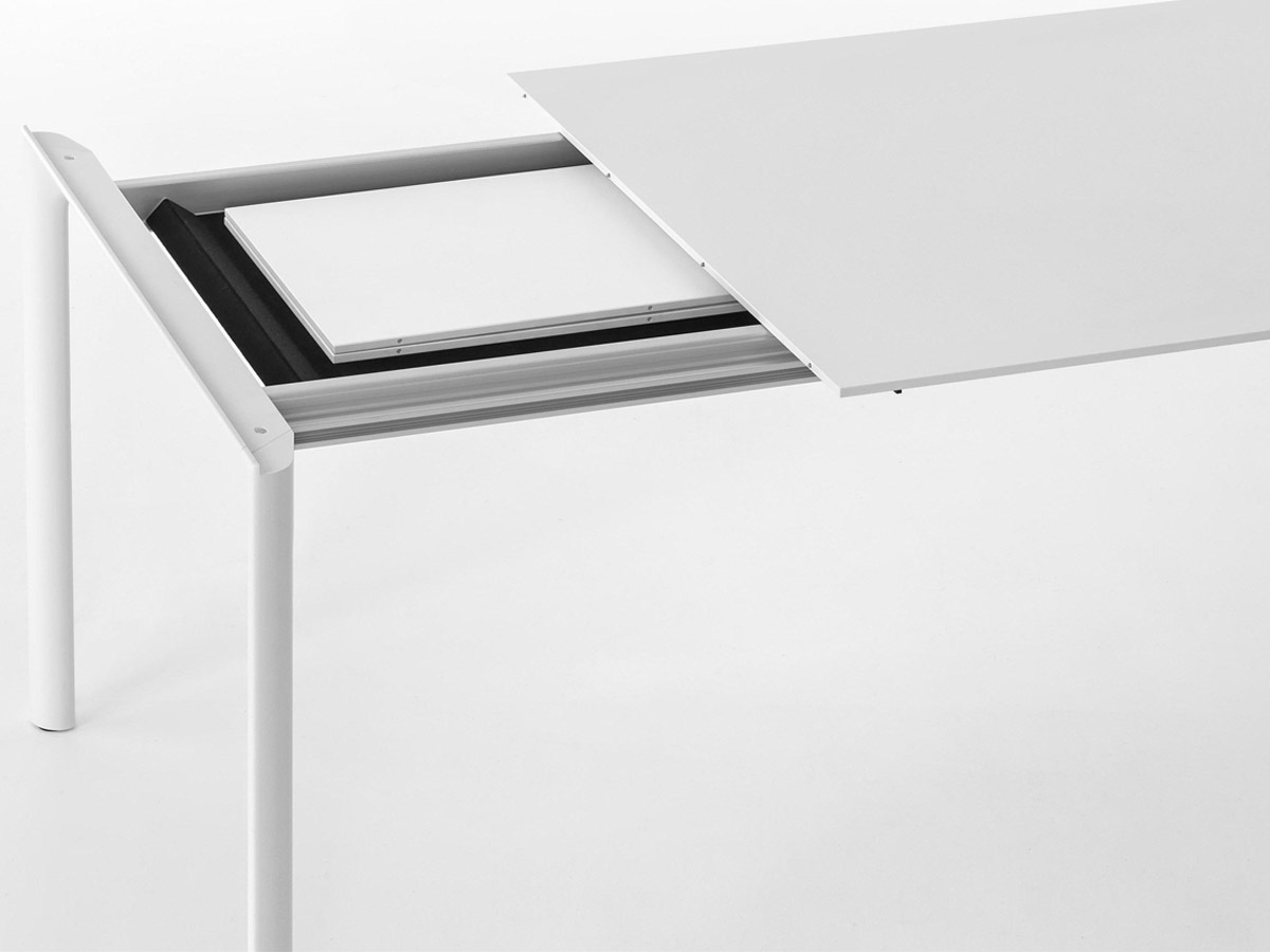 Kristalia Maki Dekton Extendible Table