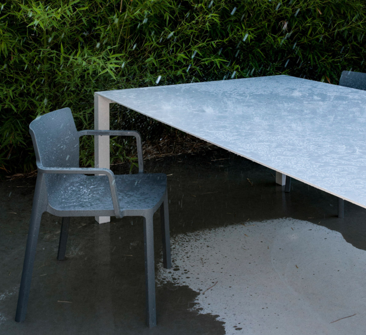 Kristalia Maki Dekton Extendible Table