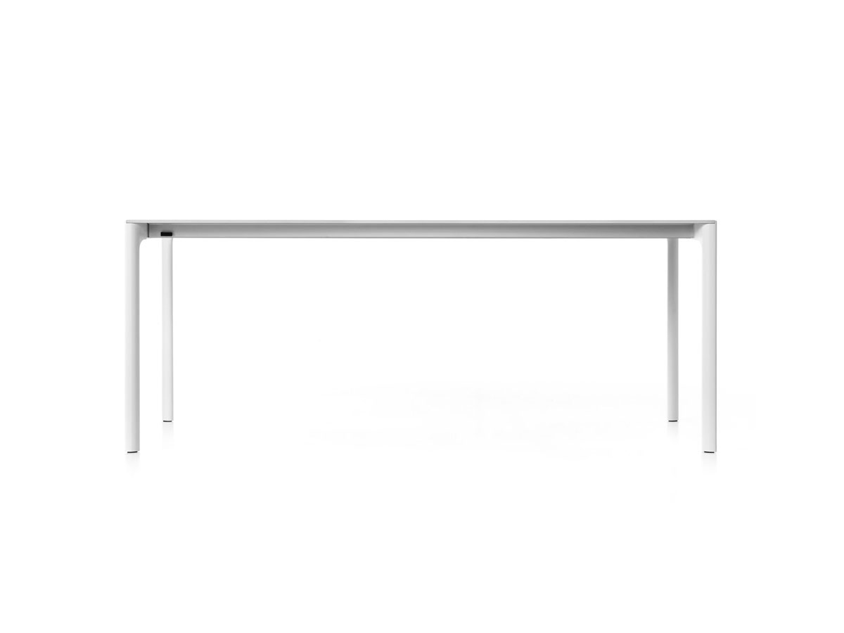 Kristalia Maki Extendable Table Linecompact