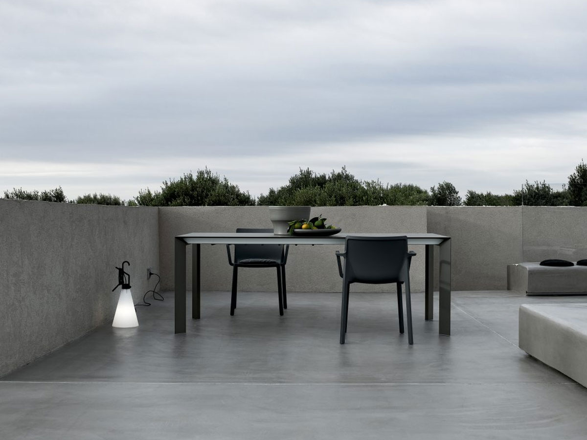 Kristalia Nori Extendable Table Fenix Outdoor 100 Cm Black Edge