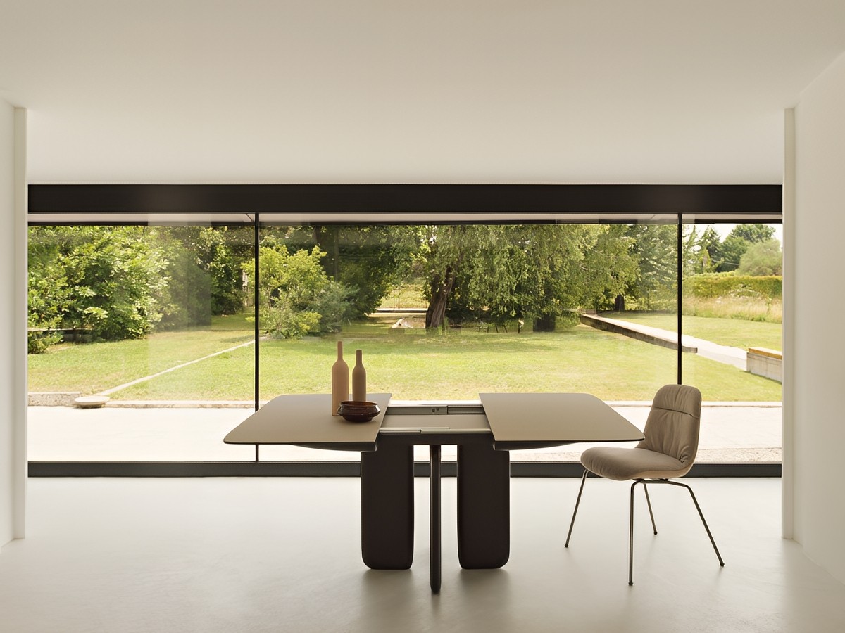 Kristalia Pala Extendable Table