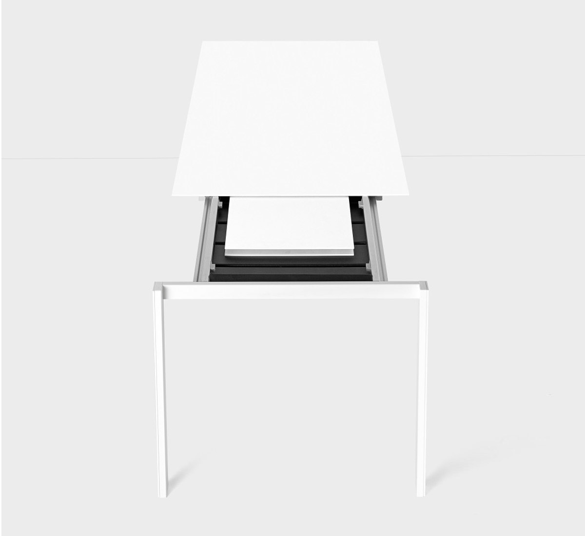 Kristalia Thin K Extendable Table Aluminum 80 Cm