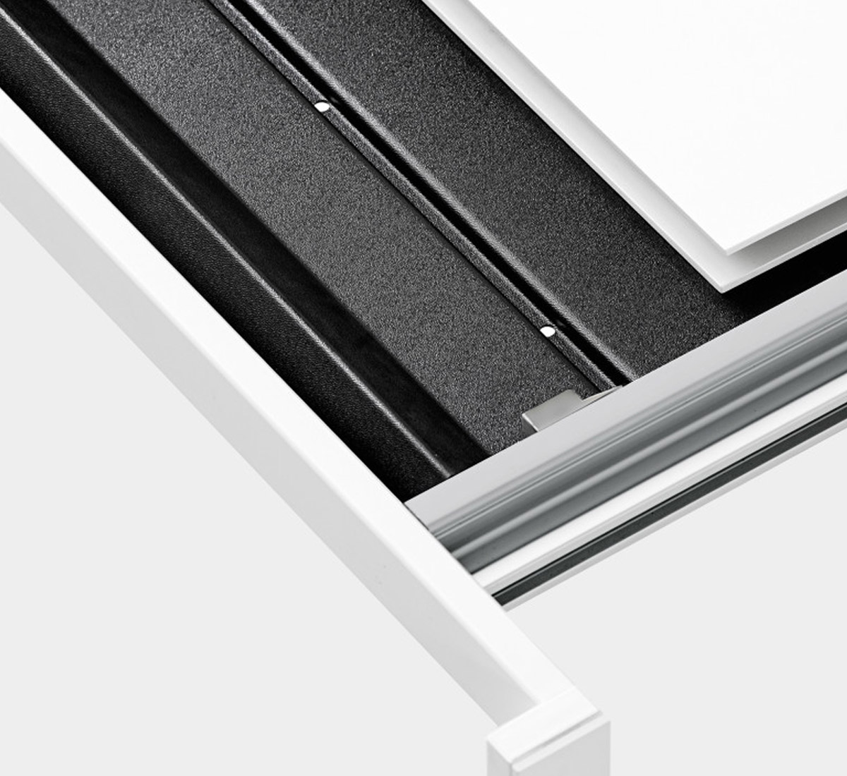 Kristalia Thin K Extendable Table Aluminum 80 Cm