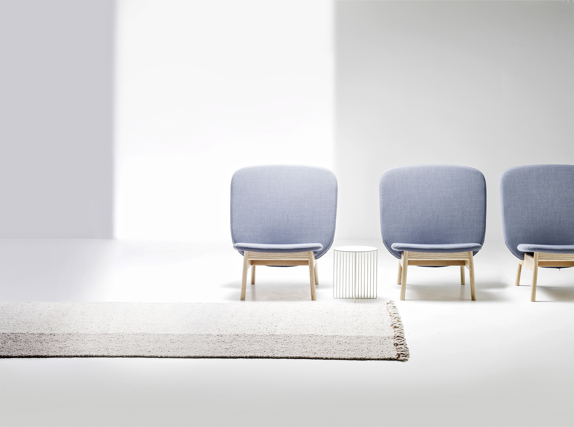 laCividina Ala Armchair High Wooden Base