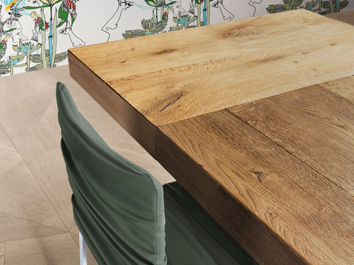 Lago Air Extendable Table Wildwood