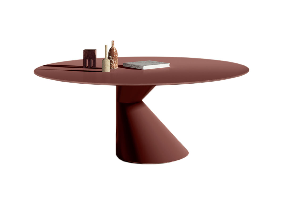 Lago Chapeau Round Table