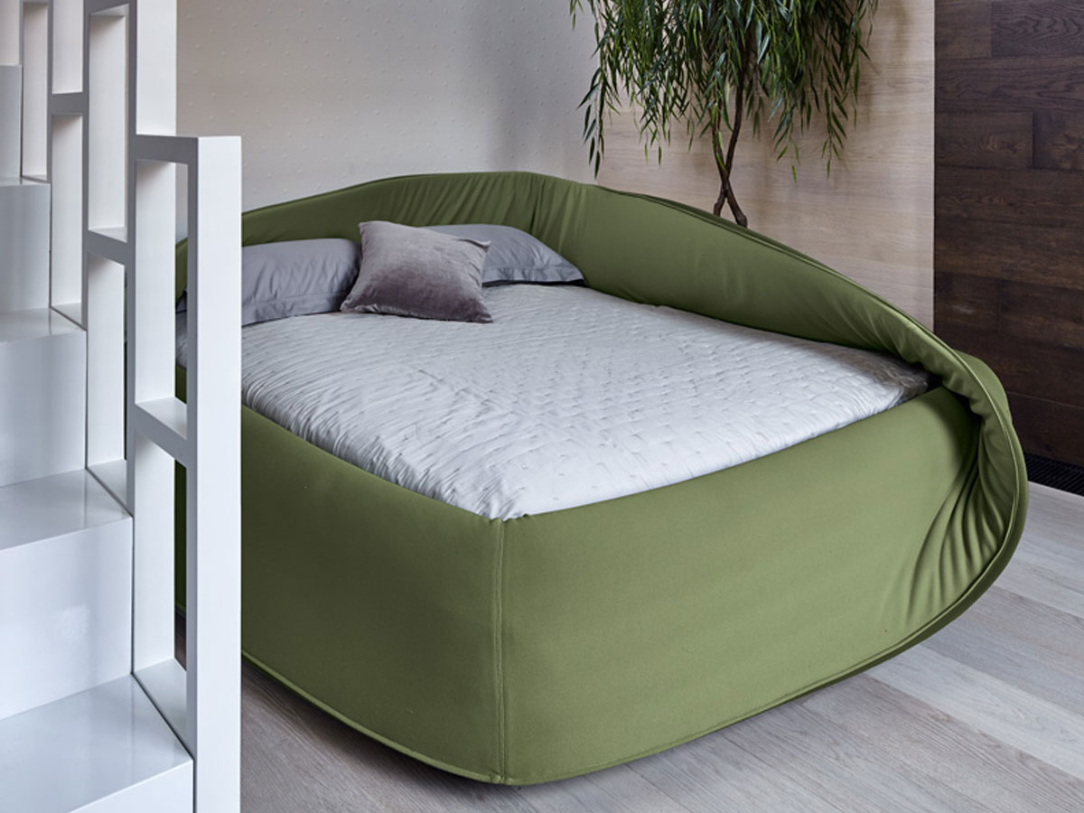Lago Colletto Bed