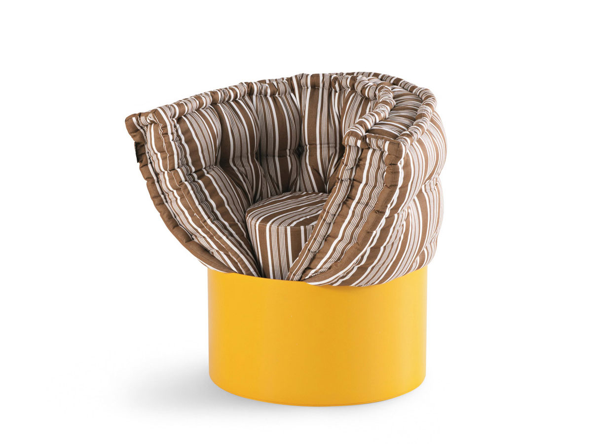 Lago Huggy Armchair Bed