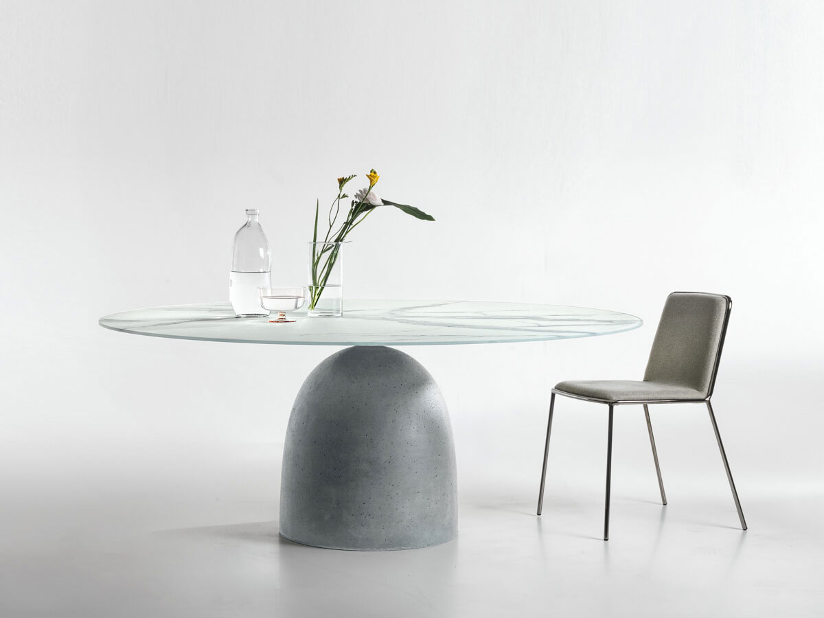 Lago Janeiro Round Table