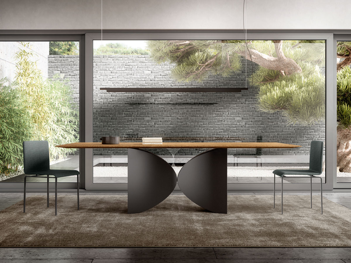 Lago Meet Table