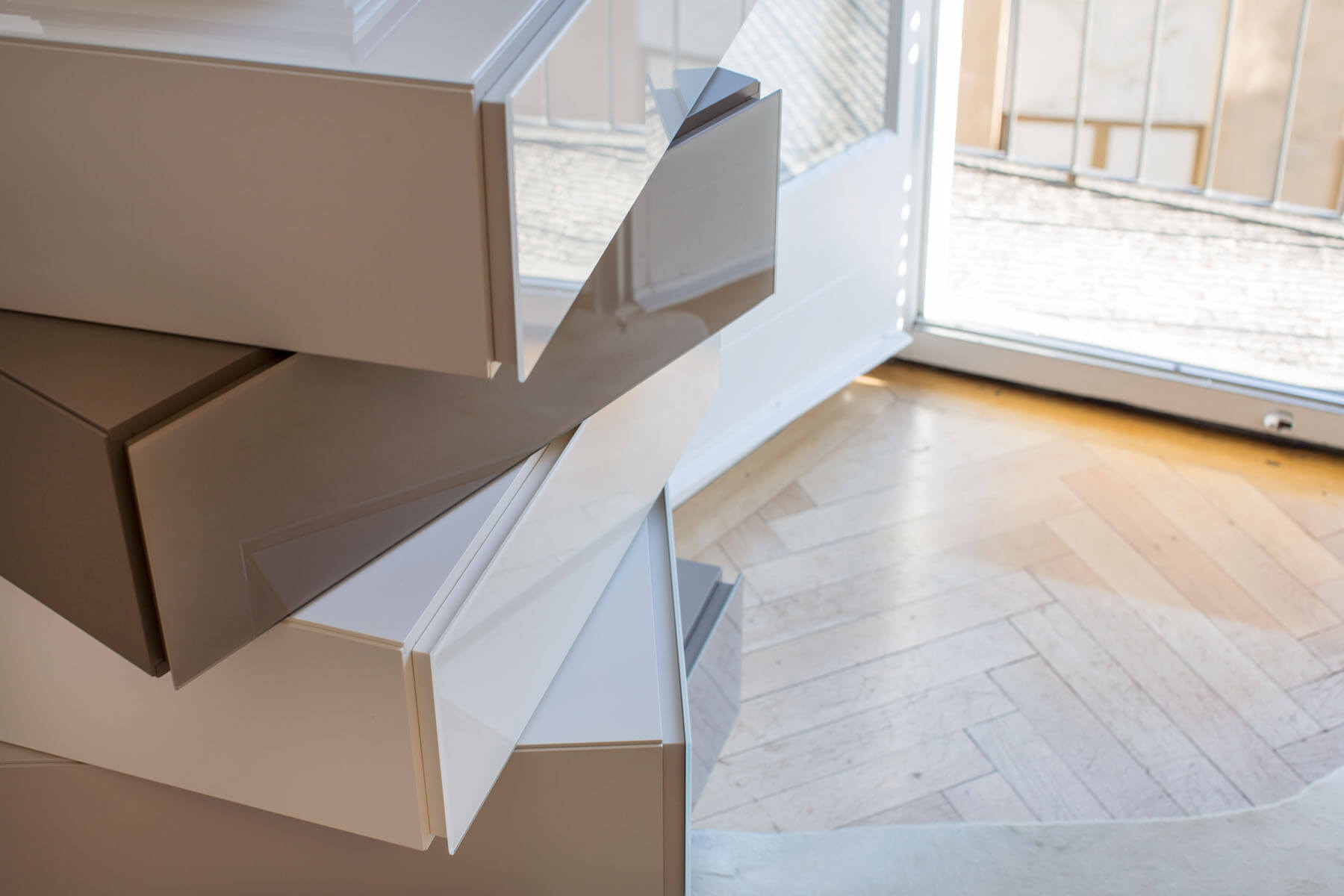 Lago Morgana Chest Of Drawers