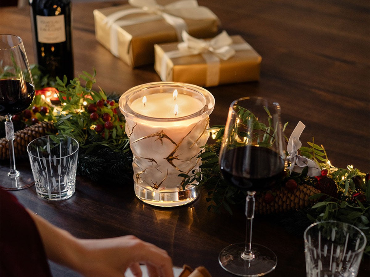 Lalique Oceans Gold Scented Candle