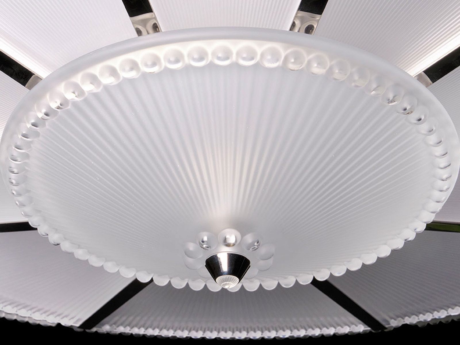 Lalique Perles 3 Tiers O134 Chandeliers Limited Edition
