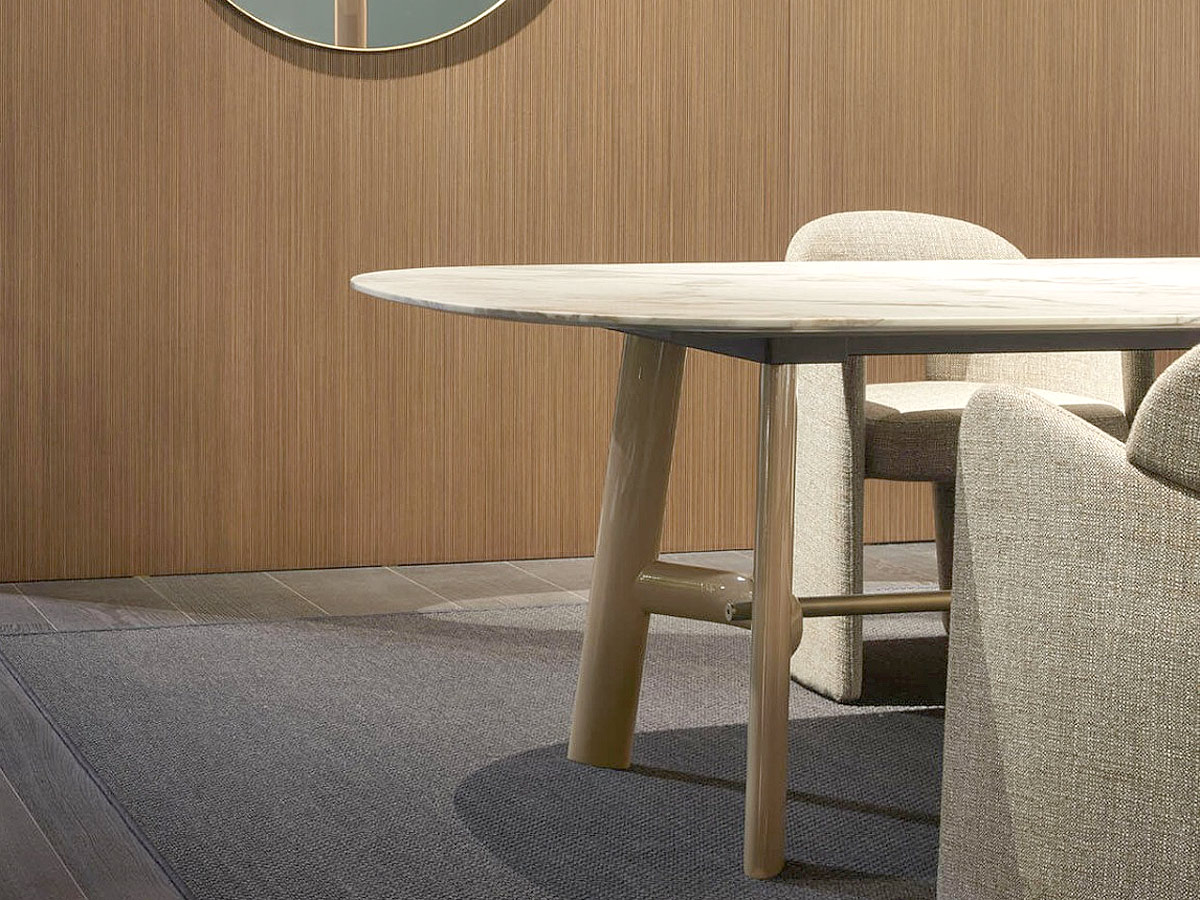Lema August Table
