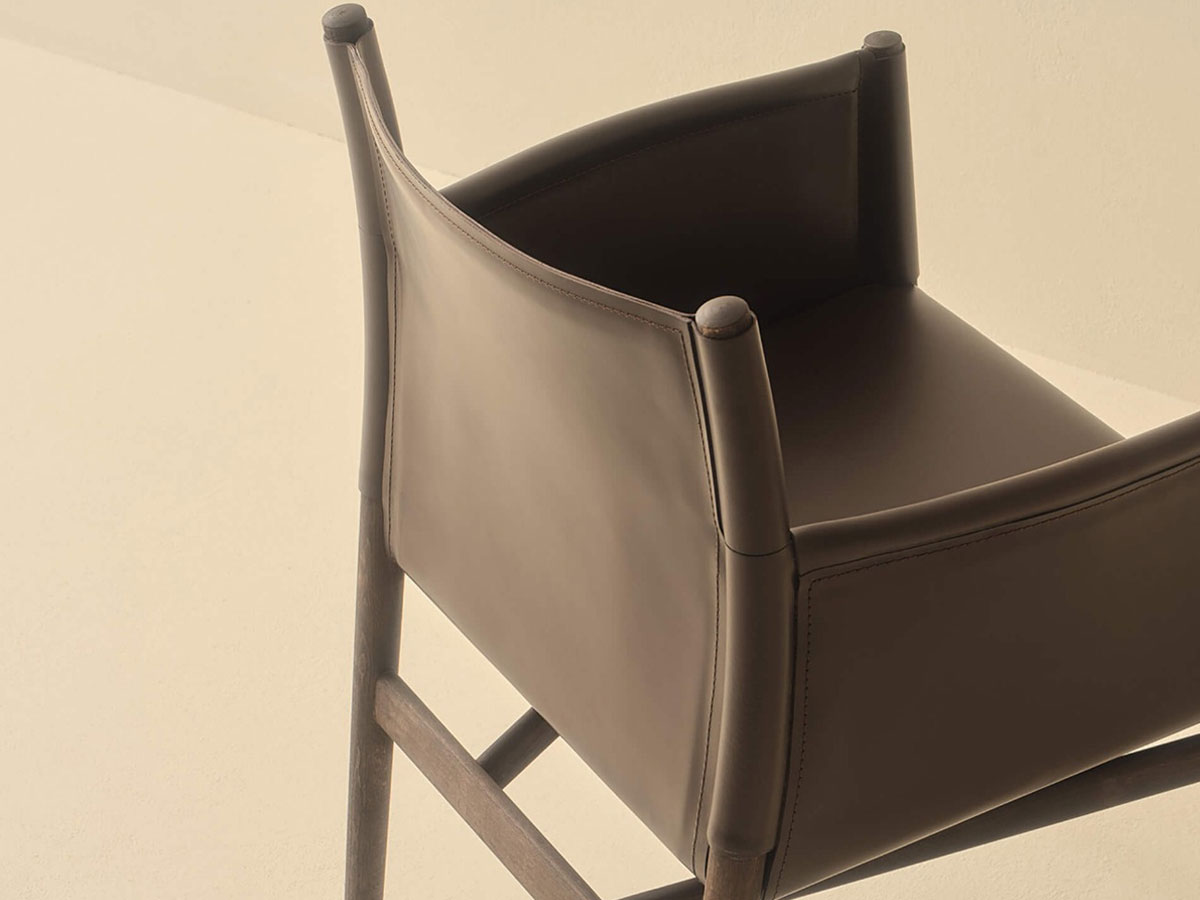 Lema Ayon Chair With Armrests