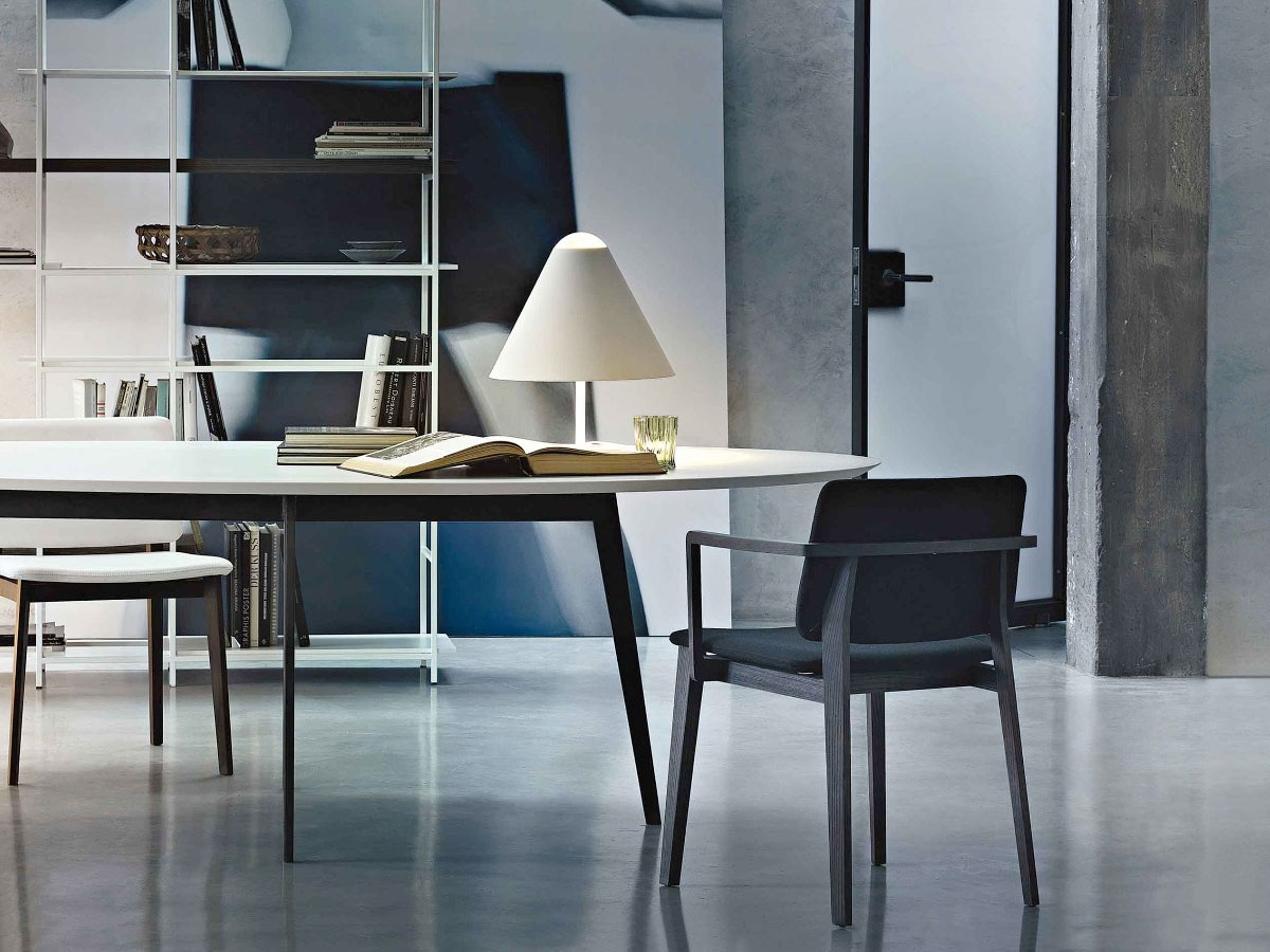 Lema Hati Chair With Armrests