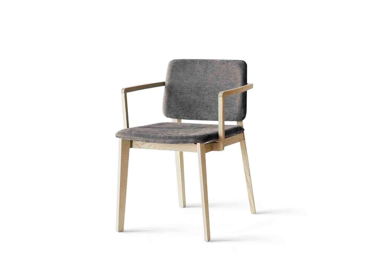 Lema Hati Chair With Armrests