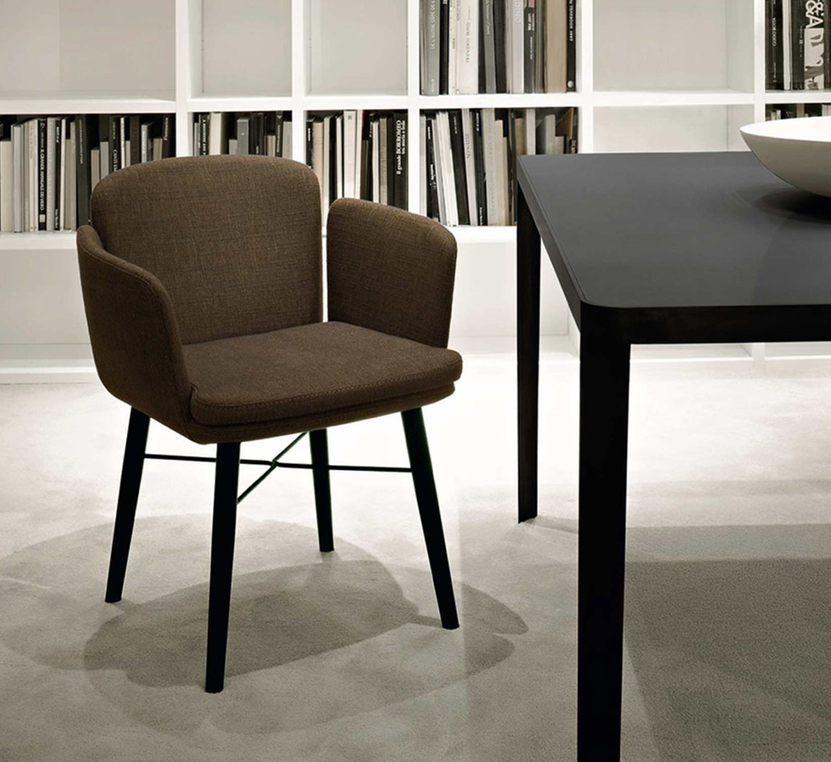 Lema Tabby Chair