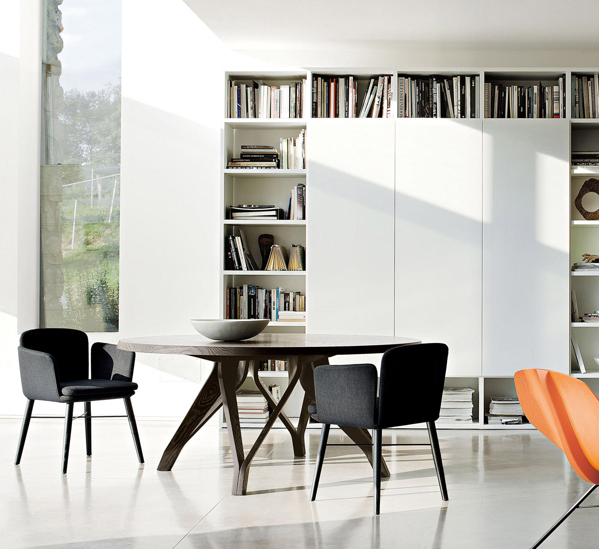 Lema Tabby Chair