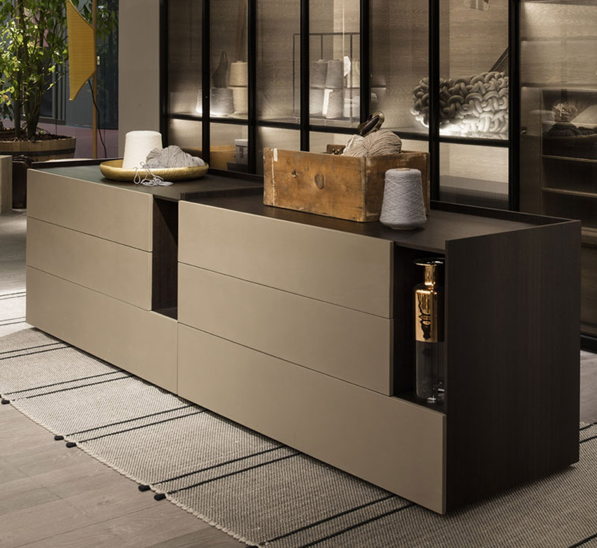 Lema Tip Chest Of Drawers 130