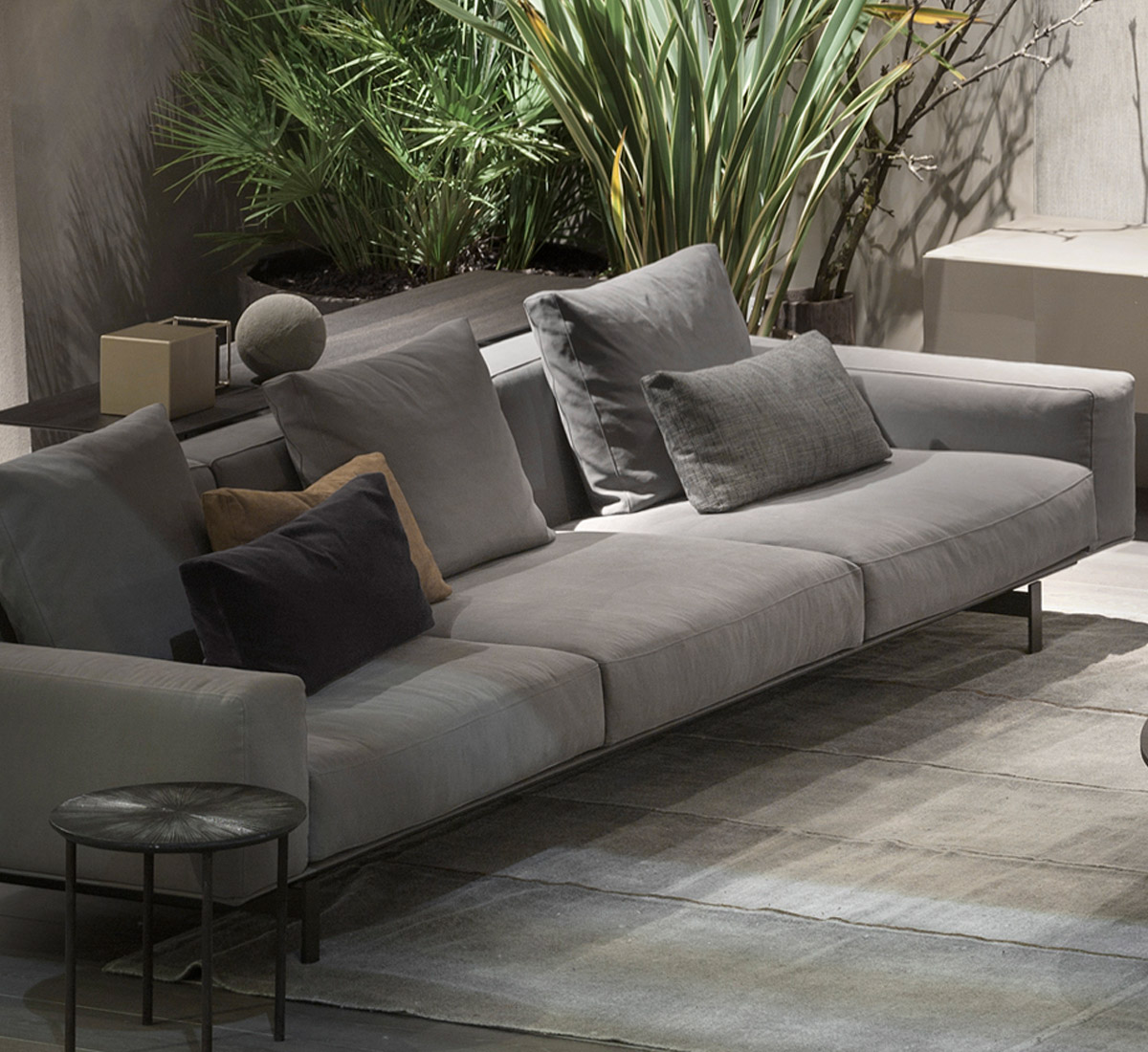 Lema Yard Sofa