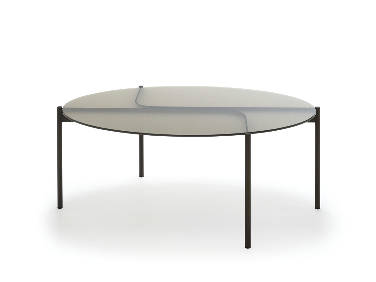 Журнальный столик Ligne Roset Courbell