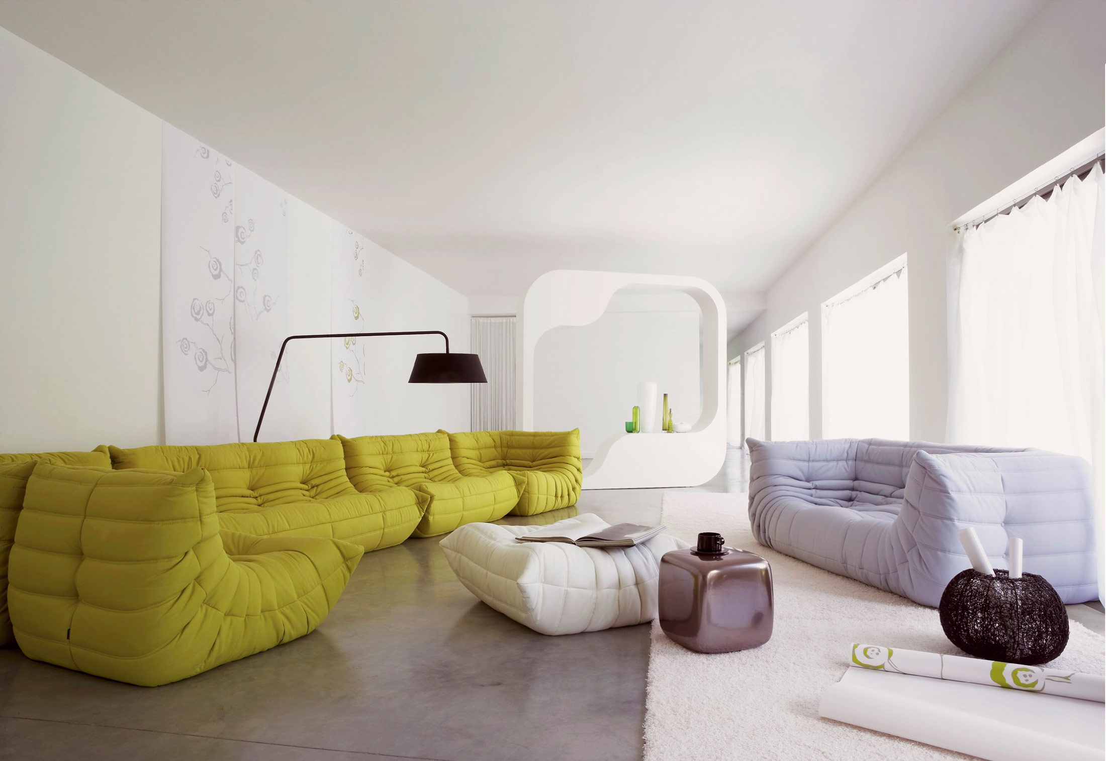 Ligne Roset Togo Angular