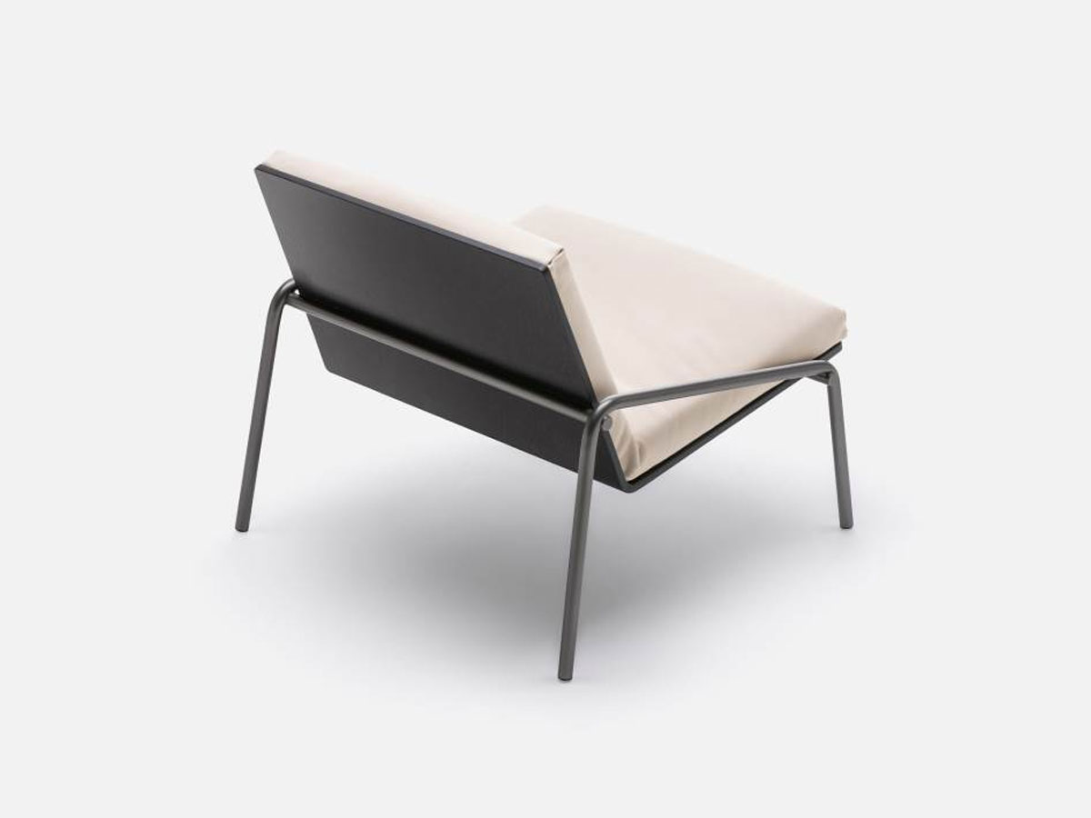 Living Divani Fillet Lounge Chair