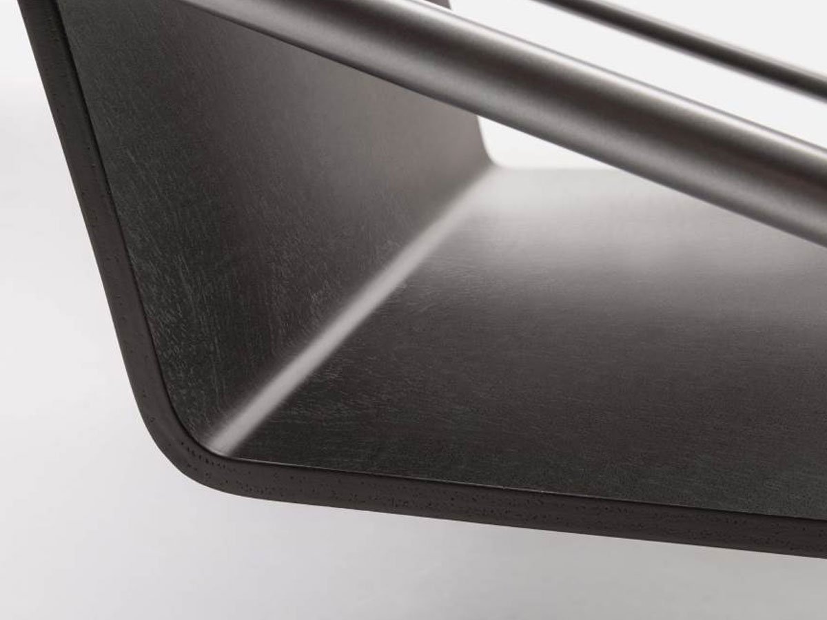 Living Divani Fillet Lounge Chair
