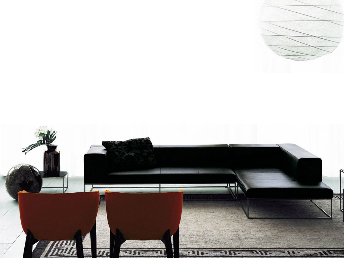Living Divani Ile Club Sofa