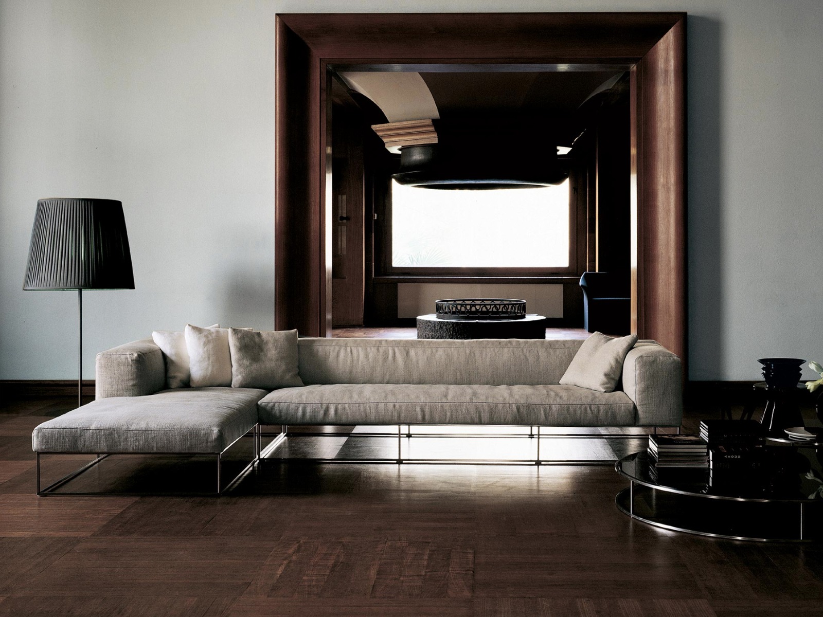 Living Divani Ile Club Sofa