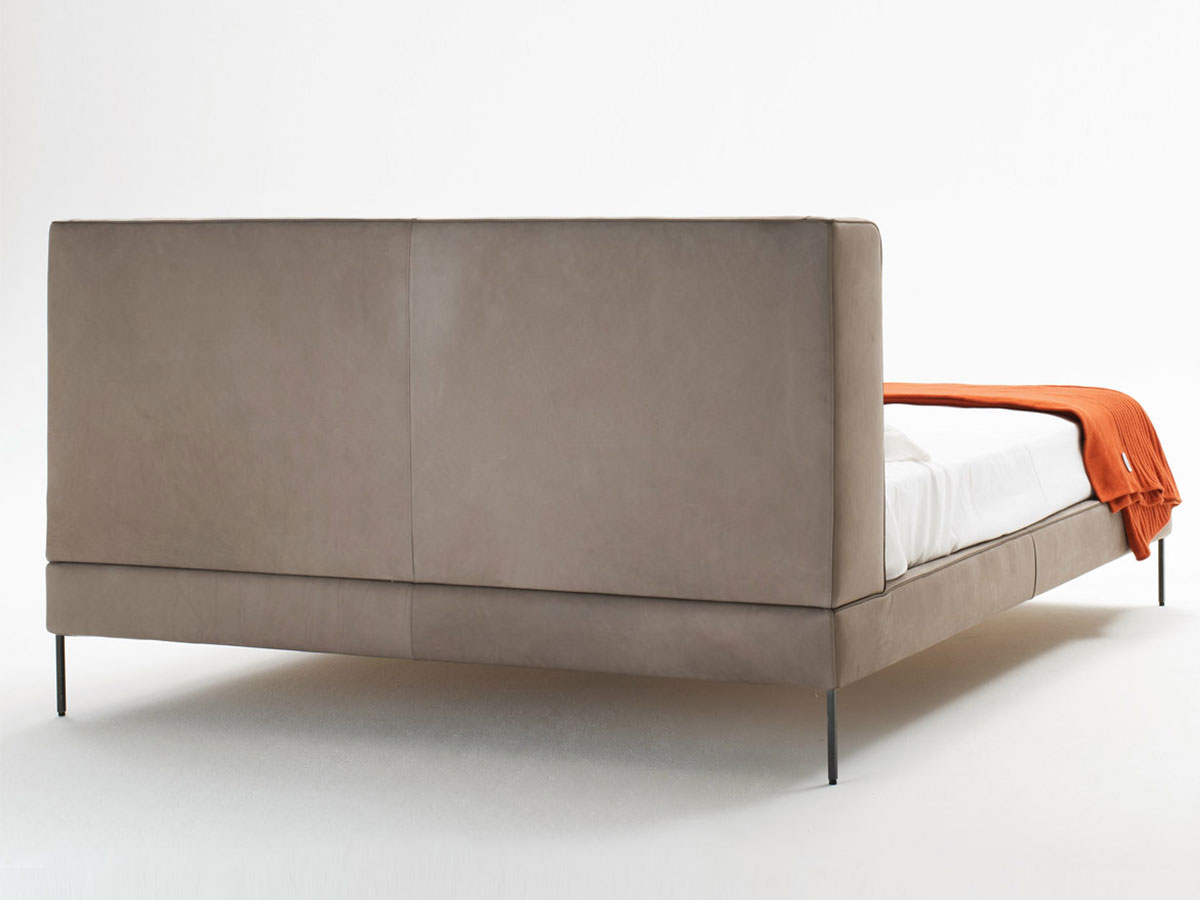 Living Divani Lipp Bed