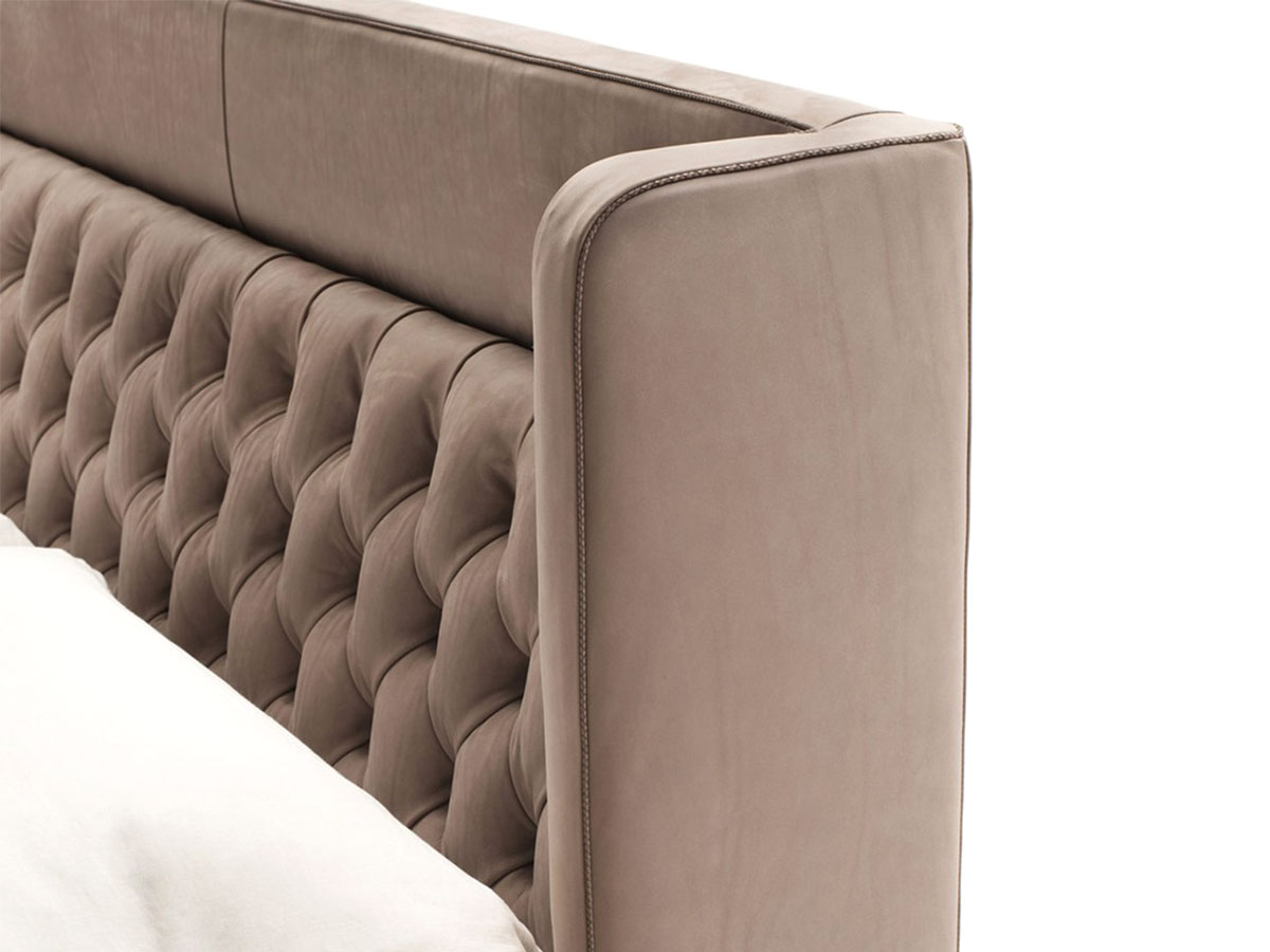 Living Divani Lipp Bed