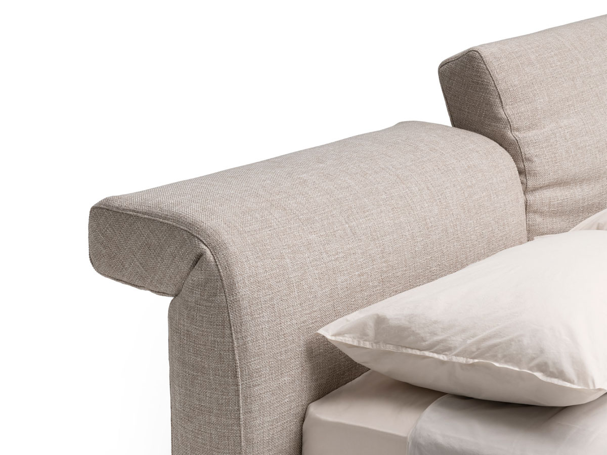 Living Divani Sumo Bed