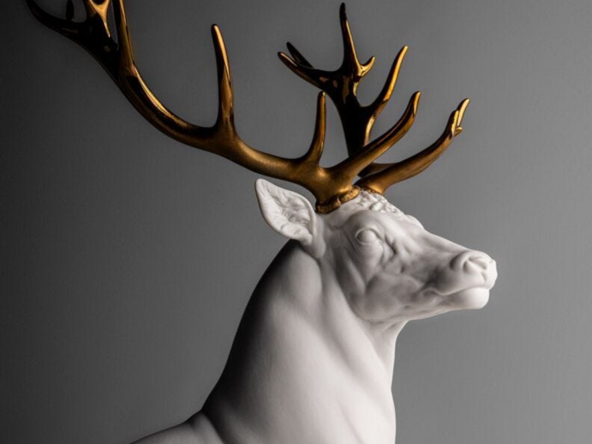 Lladró Deer Sculpture