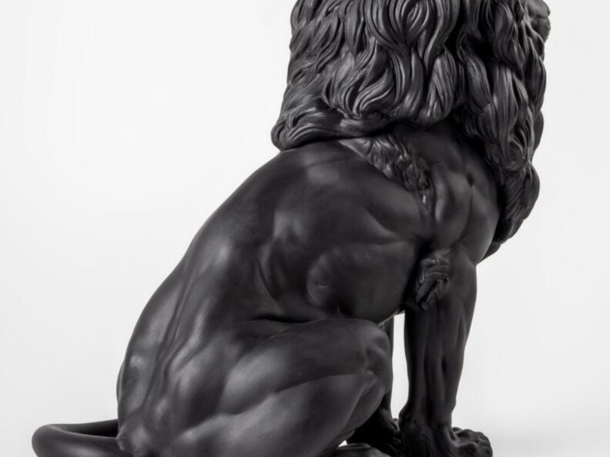 Lladró Majestic Lion Sculpture