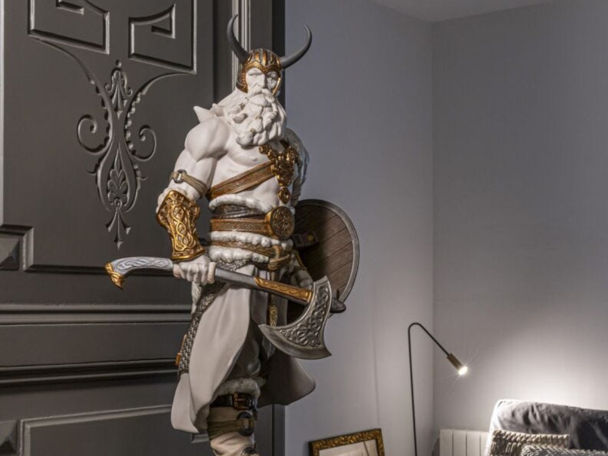 Lladró Odin Sculpture