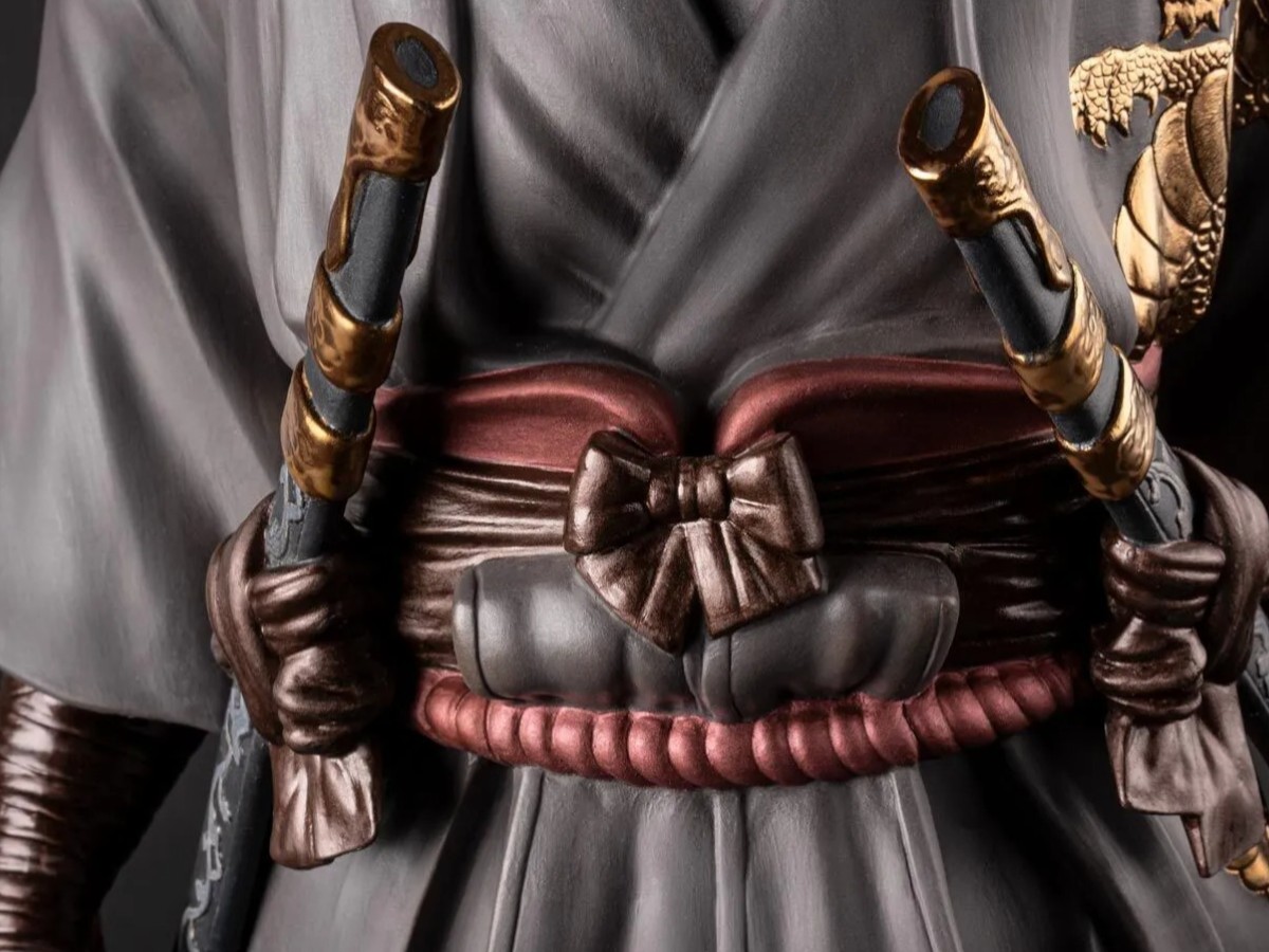 Lladró Shogun Sculpture