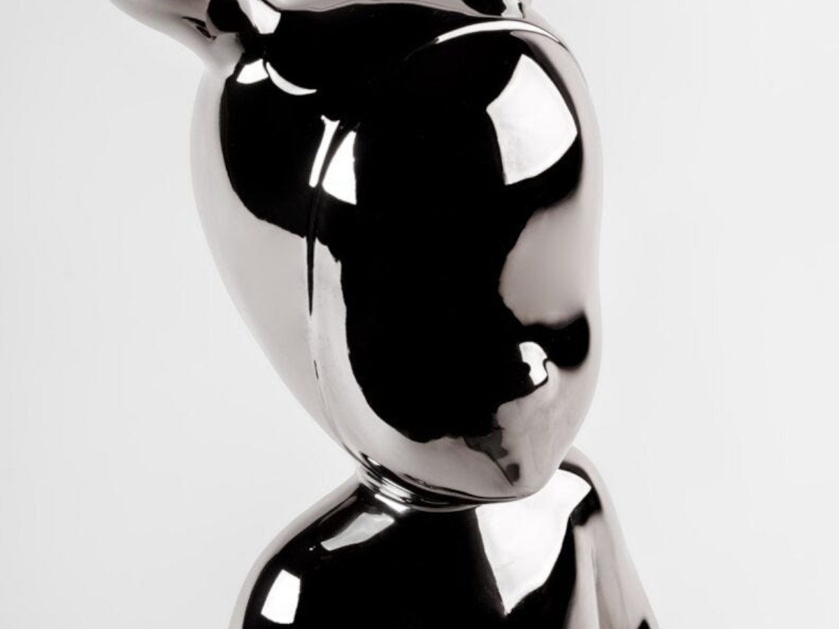 Lladró The Silver Guest Figurine Big