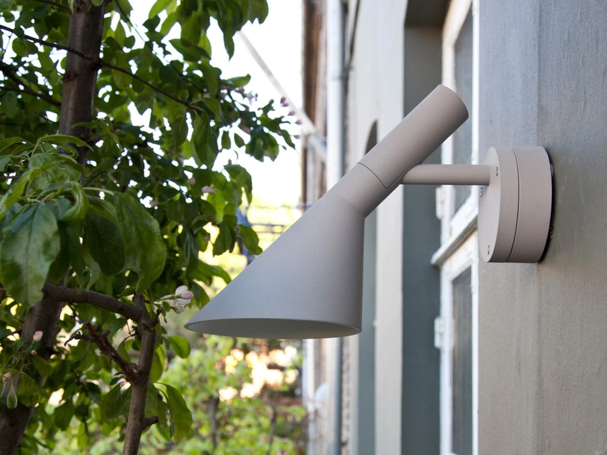 Louis Poulsen Aj 50 Wall Lamp Outdoor