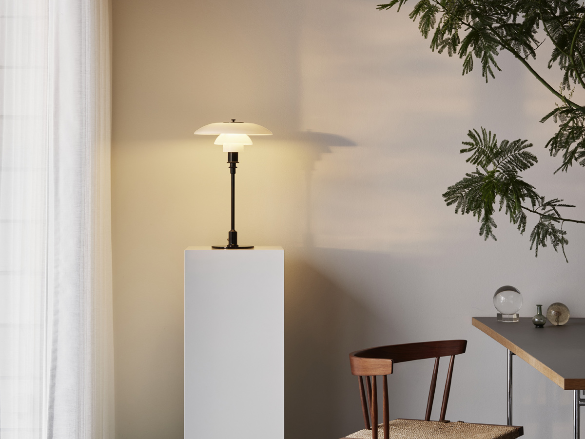 Louis Poulsen Ph 32 Table Lamp