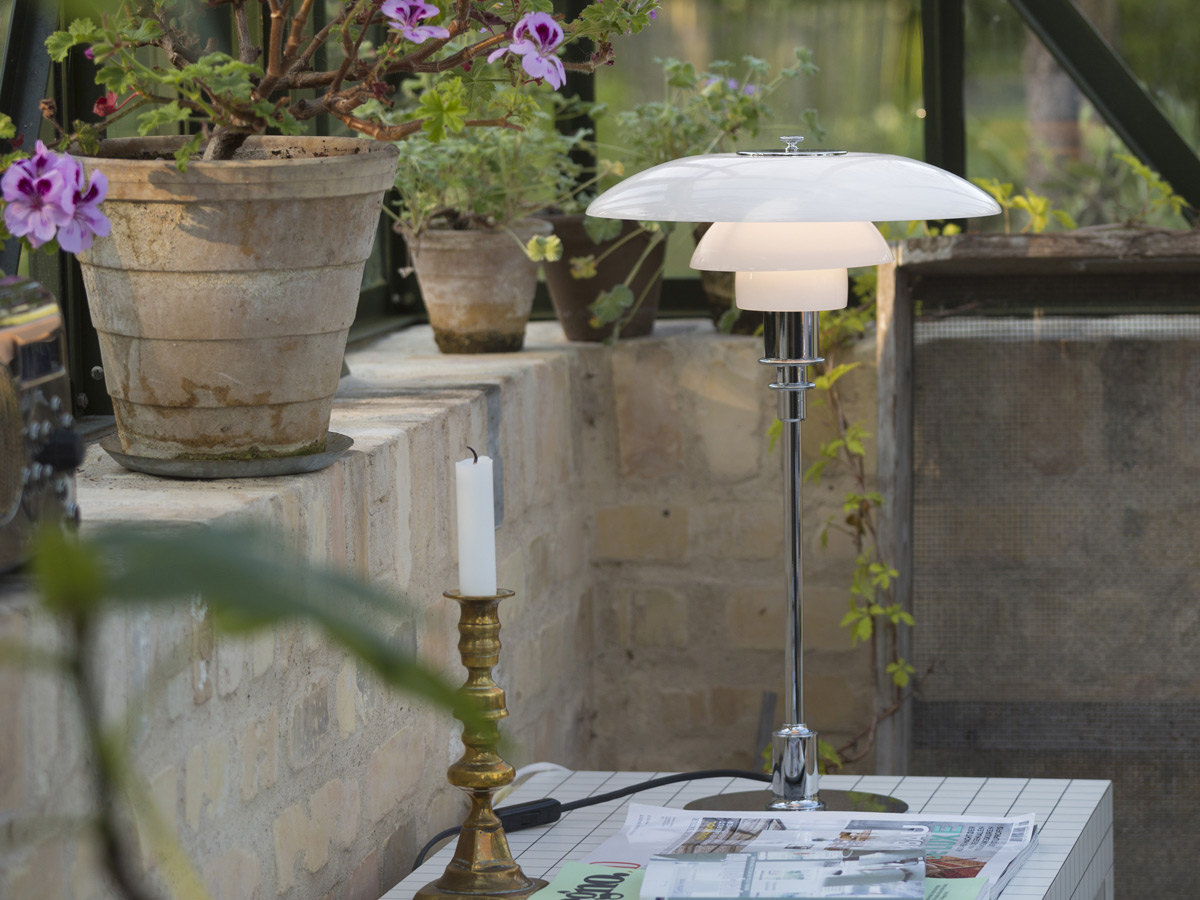 Louis Poulsen Ph 32 Table Lamp