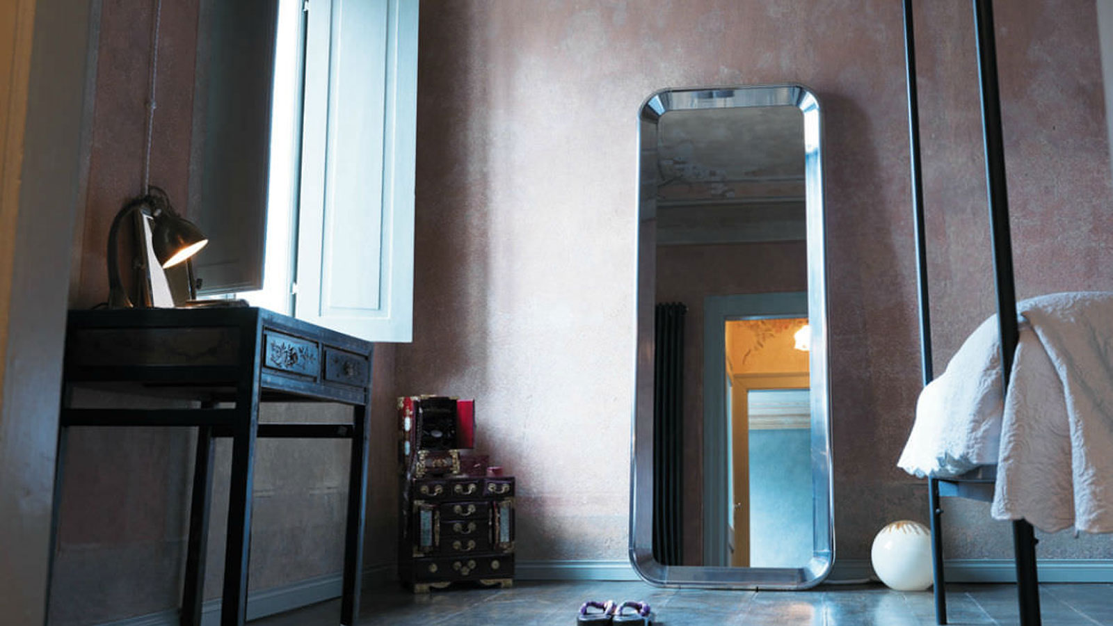 Magis Deja Vu Mirrors Collection