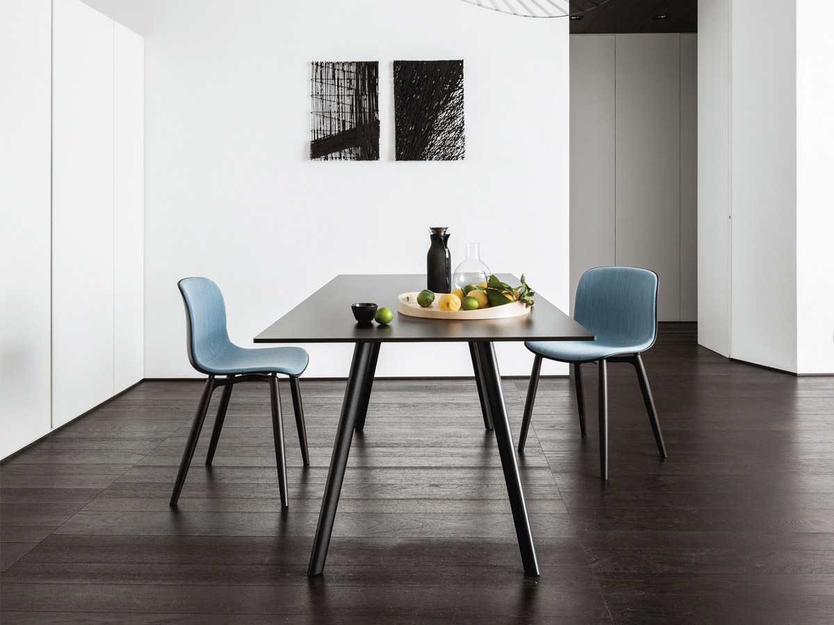 Magis Pilo Table