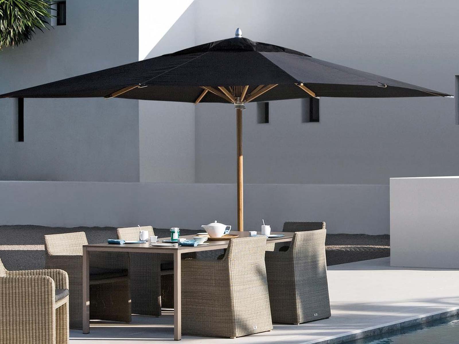 Manutti Centra Max Parasol Teak Pole