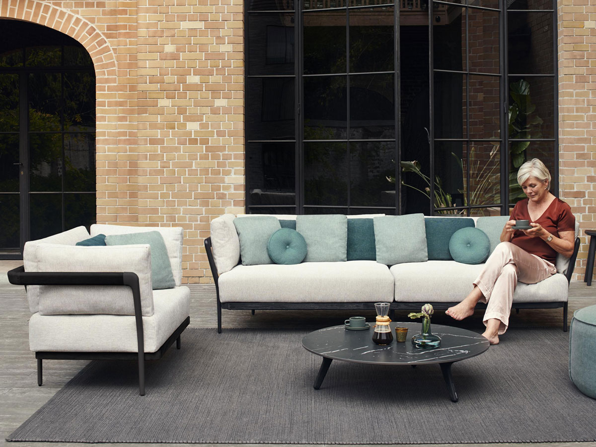 Manutti Flows Lounge Chair